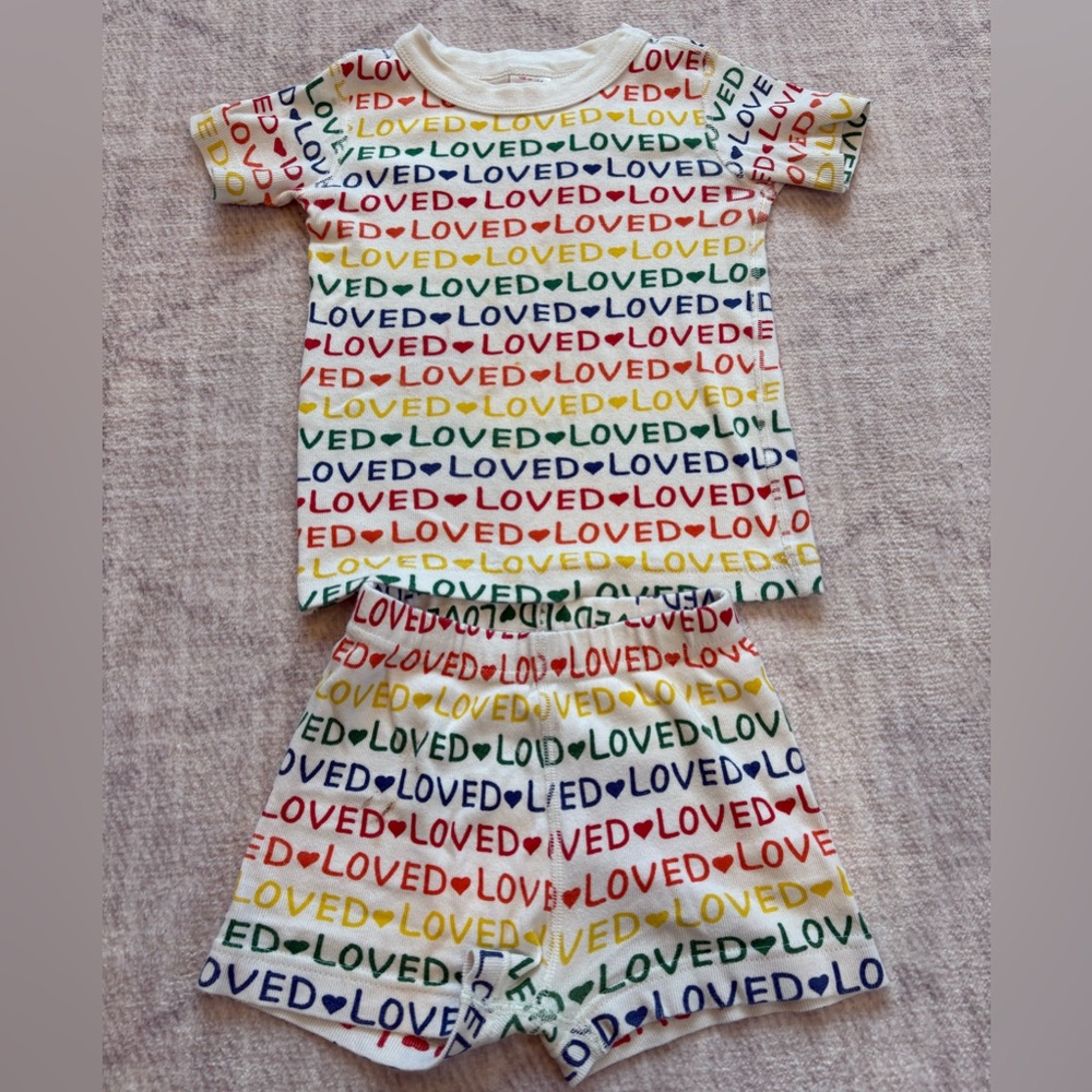 Hanna Andersson Multicolor 'Loved' Print Kids Short Sleeved Pajamas